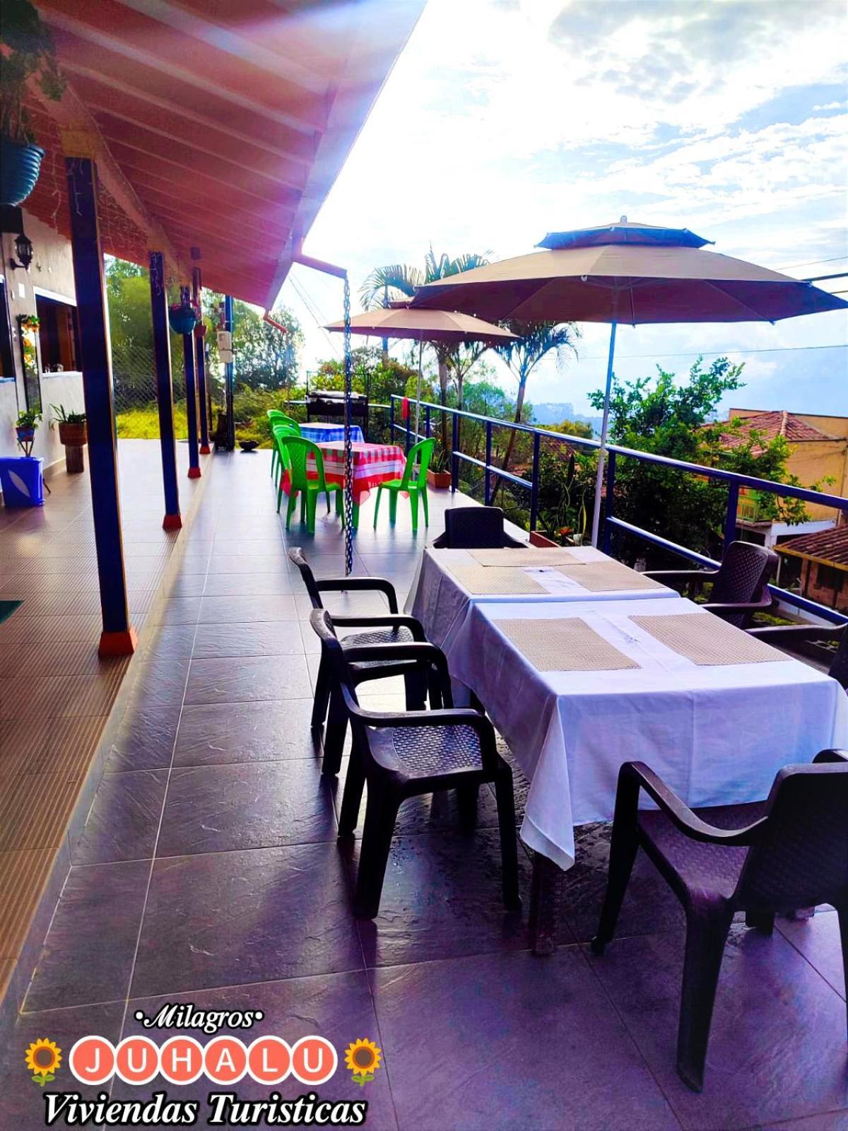 Hotel ᒍᑌᕼᗩᒪᑌ Jericoc  Exterior foto