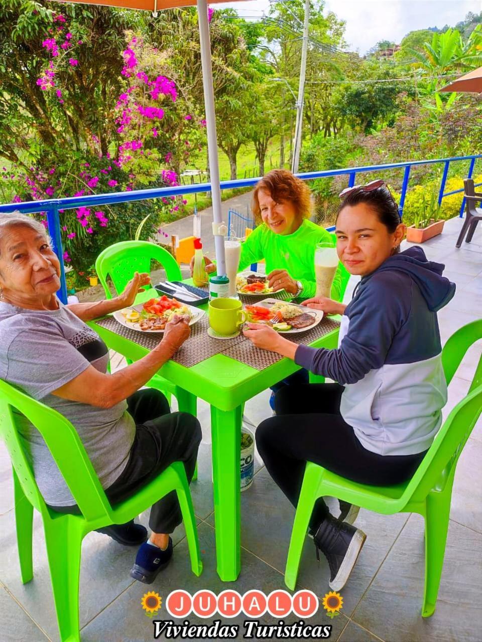 Hotel ᒍᑌᕼᗩᒪᑌ Jericoc  Exterior foto