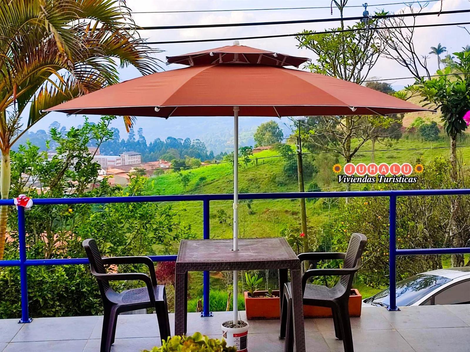 Hotel ᒍᑌᕼᗩᒪᑌ Jericoc  Exterior foto