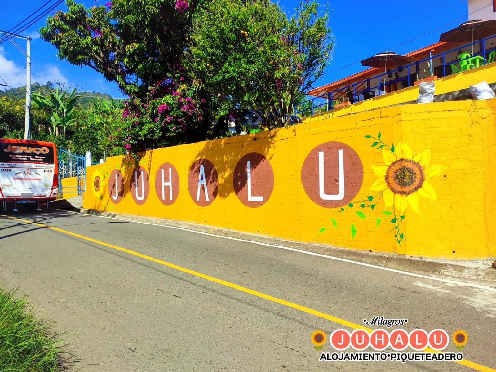 Hotel ᒍᑌᕼᗩᒪᑌ Jericoc  Exterior foto